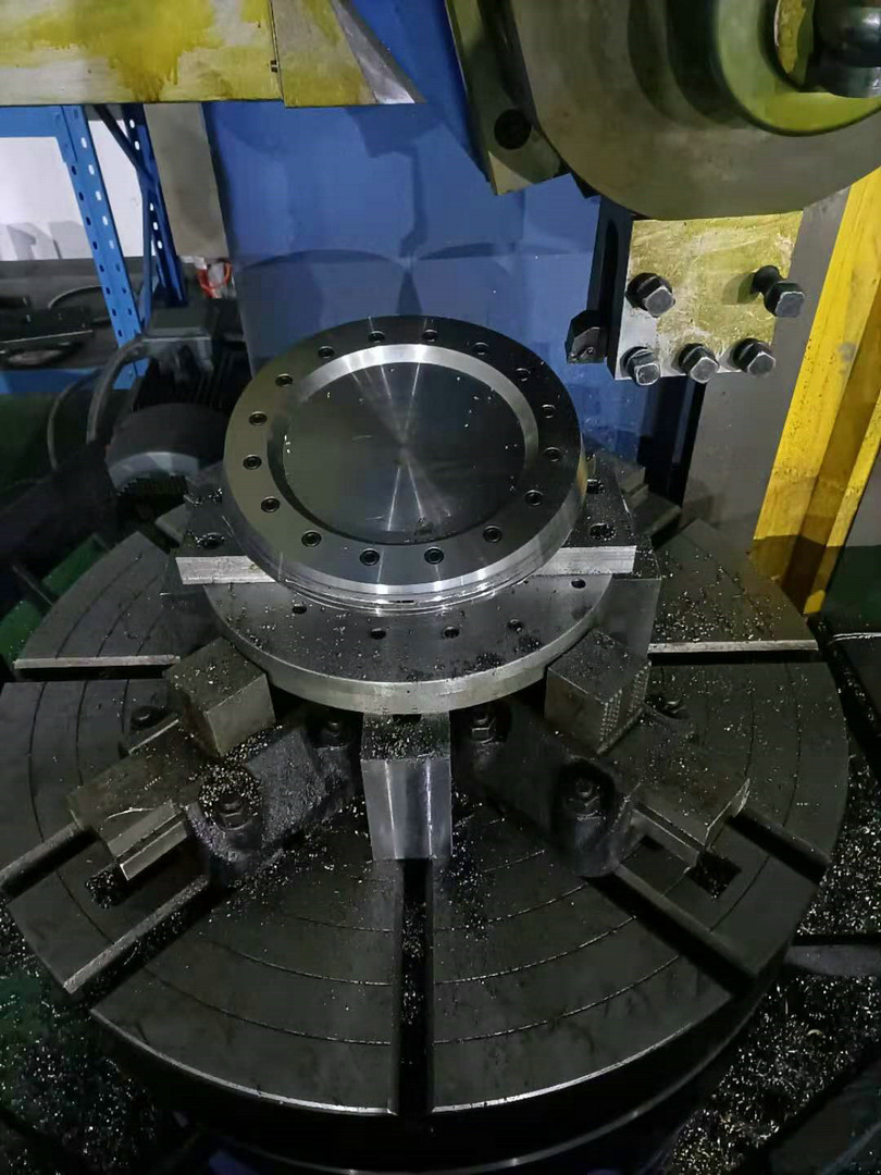 Triple eccentric butterfly valve